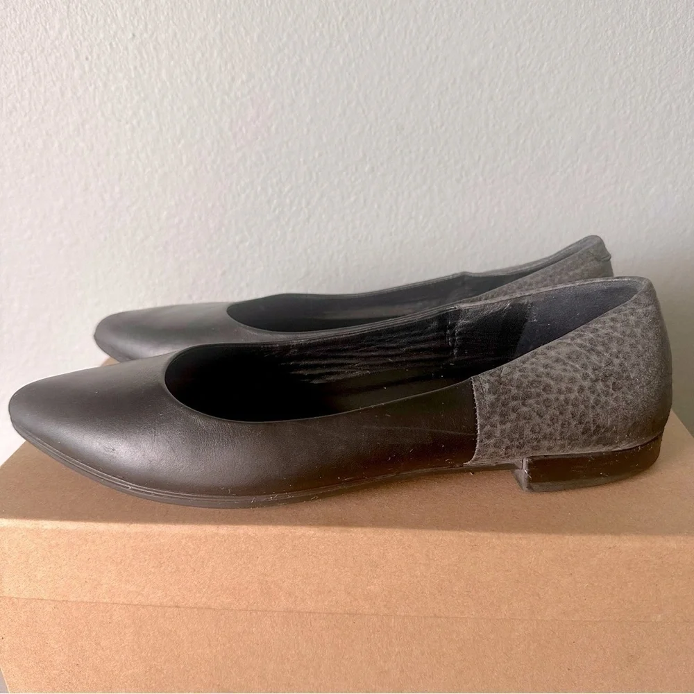 ECCO‎ Womens size Black Leather Pointed Toe Flats